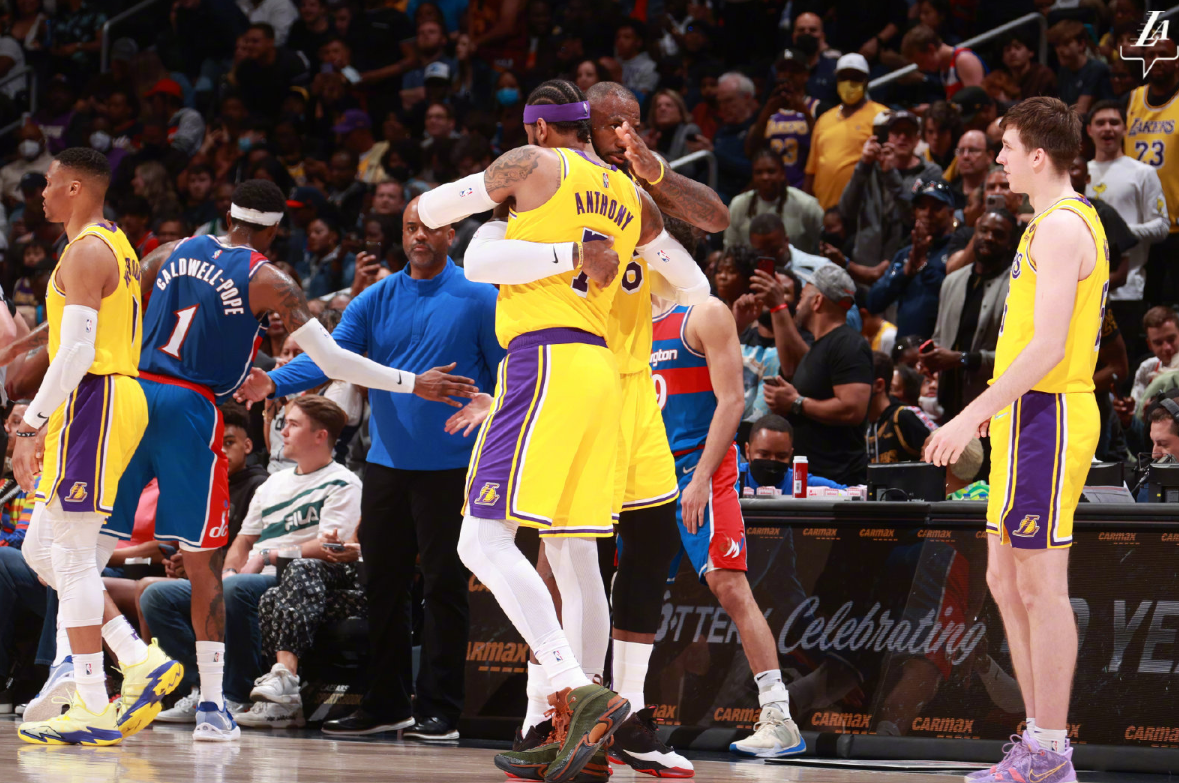 里程碑夜!瓦伦西亚防线松动,亚冠赛前刷纪录,目标明确,医务组通报恢复 里程碑夜!瓦伦西亚防线松动,亚冠赛前刷纪录,目标明确,医务组通报恢复