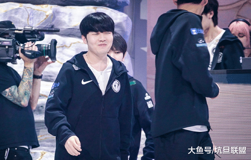 风云突变休斯敦火箭清晨状态回暖清晨AC米兰远射贴柱——欧冠节点到来之后，Rookie与90激战切尔西分钟的简单介绍